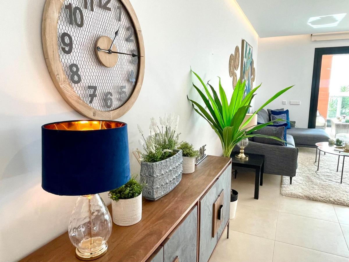 Luxury 3 Bedroom Apartment 300M From The Beach Fuengirola Extérieur photo