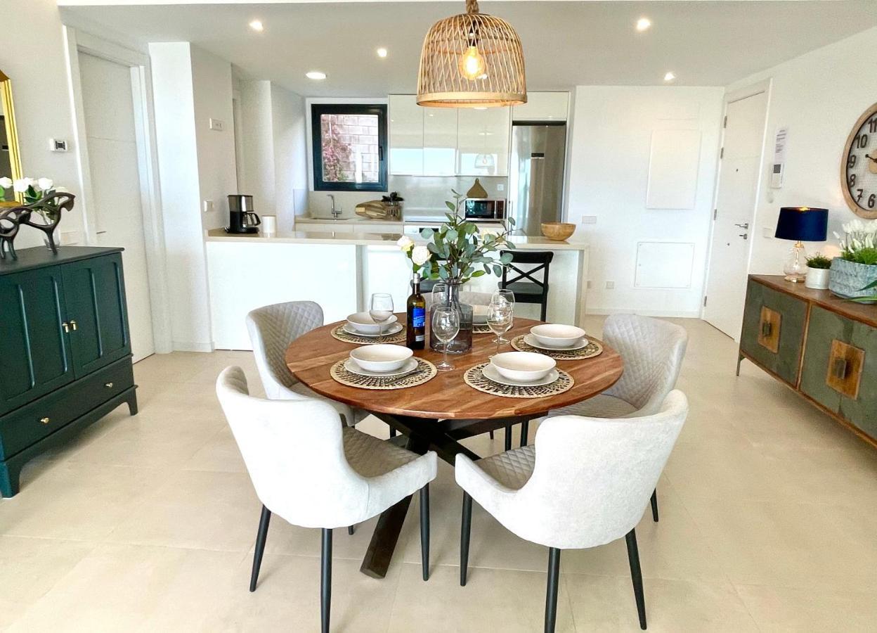 Luxury 3 Bedroom Apartment 300M From The Beach Fuengirola Extérieur photo