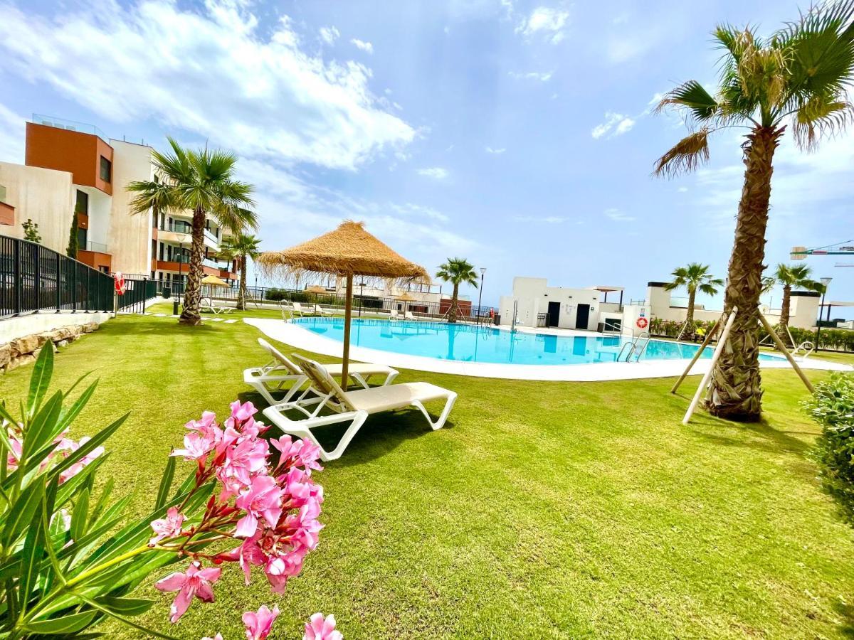 Luxury 3 Bedroom Apartment 300M From The Beach Fuengirola Extérieur photo