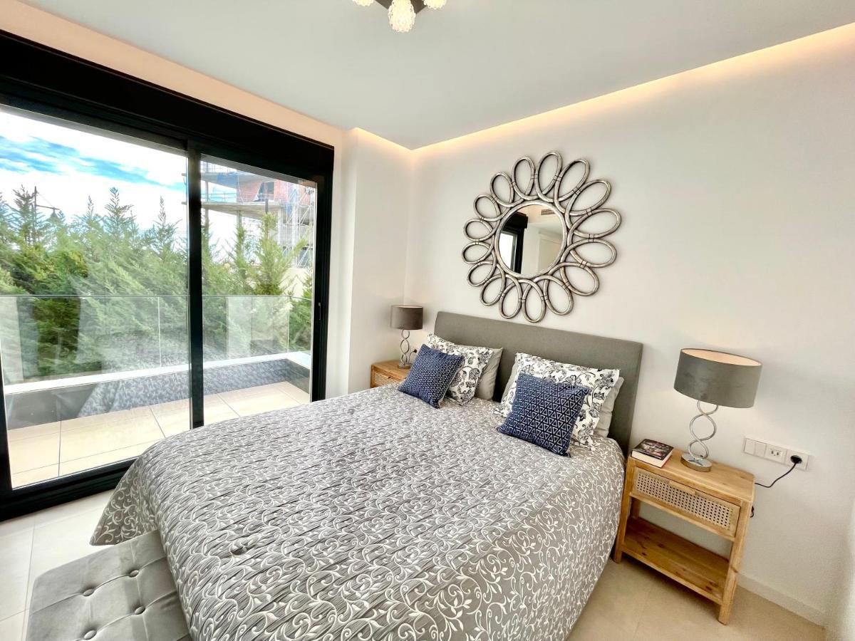 Luxury 3 Bedroom Apartment 300M From The Beach Fuengirola Extérieur photo